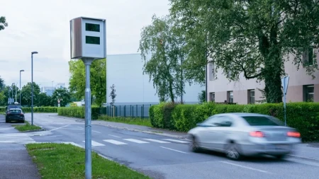 Prođete pored radara sporije, pa ubrzate - u Sloveniji vas može sačekati kazna do 1.200 evra