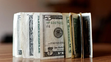 Dolar sve jači - investitori čekaju potez američke centralne banke