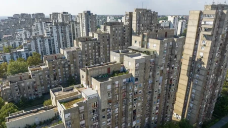 Ko zarađuje od reklama na zgradama i da li stanari mogu da dobiju deo tog novca?