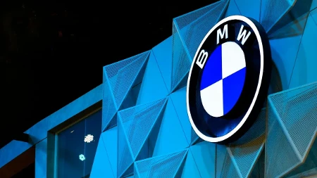 Novi plan rada u BMW-u - manje šefova, više veštačke inteligencije