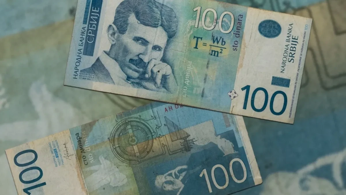 Jednu novčanicu od 100 dinara danas traže kolekcionari - nekada je bila u opticaju, a sada vredi bogatstvo