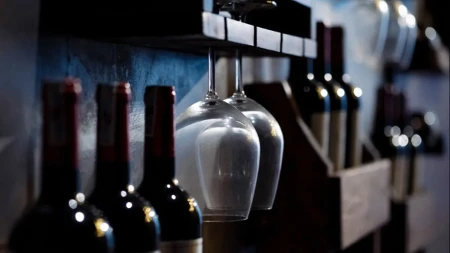 Vremenske prilike ugrozile francuske vinograde - proizvođači vina pretrpeli velike gubitke 