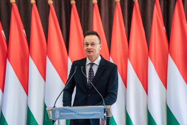 Sabotaža Severnog toka i pritisak na Družbu deo iste igre? Oglasio se Sijarto