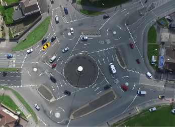 Ko njega savlada, doktor je vožnje - najluđi kružni tok na planeti (VIDEO)