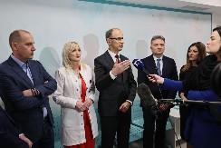 Do sada 230.000 eBolovanja, a od 1. aprila i elektronski obračun naknada zarada