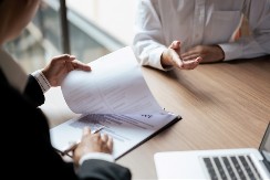 Biznis insajder upozorava: Ukoliko budete tražili novi posao na današnjem tržištu, plata će vam biti duplo manja