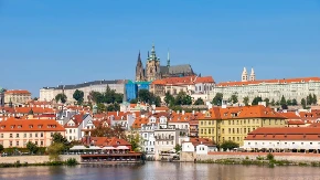 Najveći zamak na svetu krije sobu u koju sme da uđe samo sedmoro ljudi - treba vam ceo dan da obiđete ceo kompleks