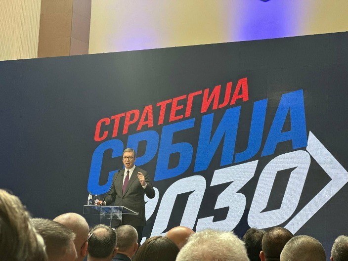 Vučić: "Prosečna plata bi do 2035. mogla da dostigne 1.700 evra na nivou Srbije, penzije 750 evra"