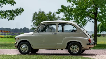 Za ovaj auto u Jugoslaviji davalo se 30 plata - posebna boja koštala dodatnih 100 maraka