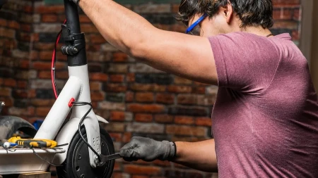  Mnogi ga ignorišu, a donosi sigurnu zaradu - gradovi puni trotineta, ali fali majstora