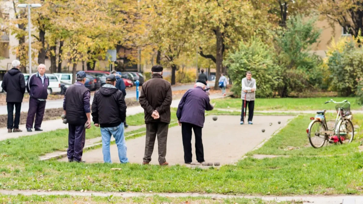 Sve više ljudi odlažu odlazak u penziju - i to za četiri godine