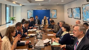 Mali iz Vašingtona: Svet u jednoj od najvećih kriza, Srbija drži stabilnost