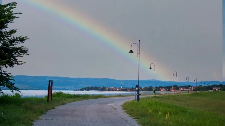 Ako ste se istrošili za Uskrs - bez brige, ima 5 mesta gde je izlet za Prvi maj bagatela