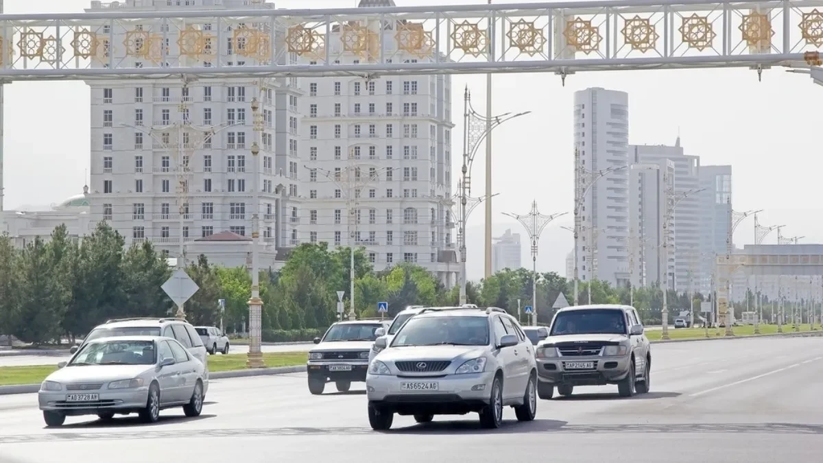 Crni, crveni i plavi automobili su zabranjeni u ovoj zemlji - još ako vam je prljav, bićete kažnjeni