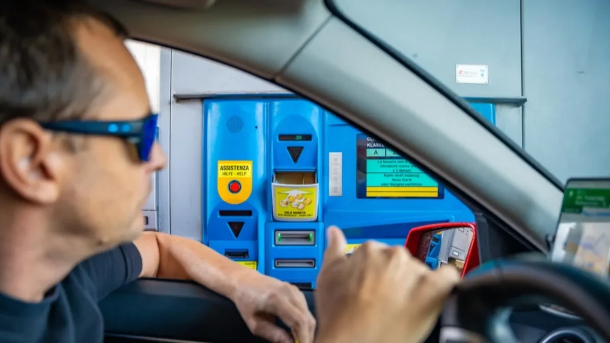 Niko nije ni posumnjao - napravili su ilegalnu naplatnu rampu i naplatili vozačima 700.000 evra 