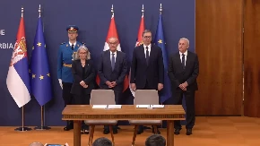 Vučić "Još nešto manje od mesec dana do kada bi trebalo da se zaključi ugovor za NIS"