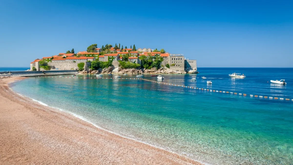 Ne samo turisti, već i meštani jedva čekaju - jadranski biser se otvara na leto