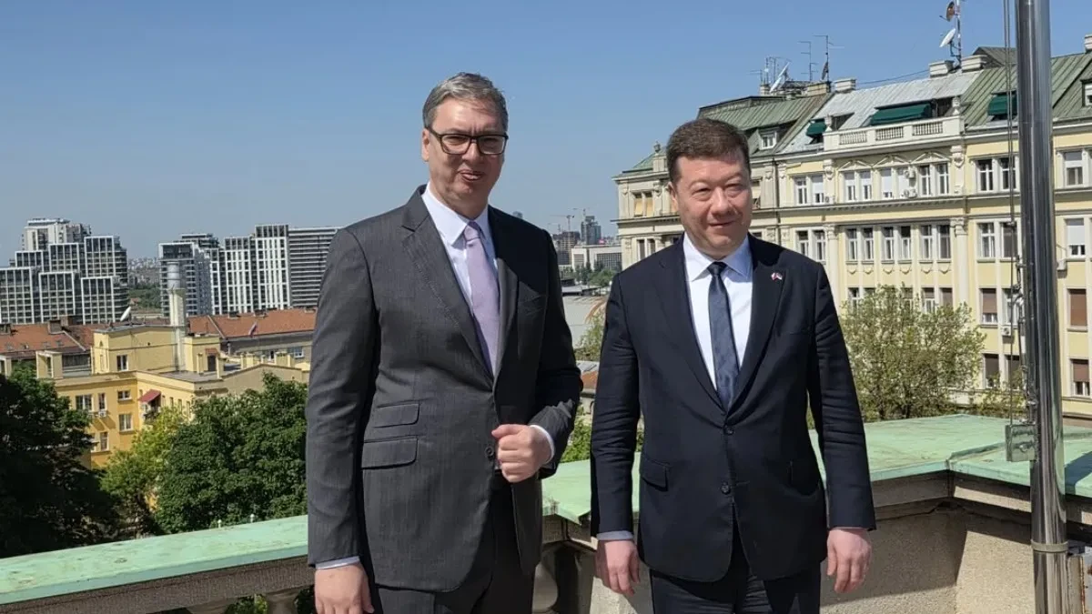 Vučić sa Okamurom o svim temama od interesa za dve zemlje