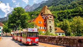 Mala država, ekonomski gigant - nema valutu, aerdrom, vojsku, a svaki građanin živi kao kralj