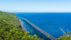 Kilometar košta 200 miliona evra - najskuplji autoput na svetu kruži oko ostrva