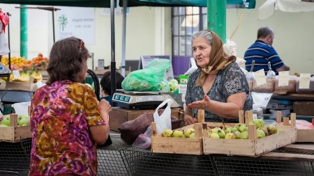Cene padaju na pijacama - voće je jeftinije, ali neki proizvodi ipak poskupljuju