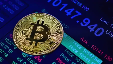 Bitkoin skočio pa stao - investitori zbunjeni 