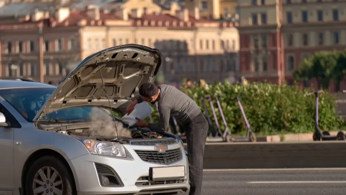 Auto vam stane na putu do mora? Pogledajte cene servisa i šlep službe u Grčkoj