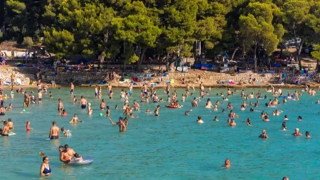 Kako izgleda smeštaj za sezonske radnike u Hrvatskoj? Srbin sve snimio i objavio (VIDEO)