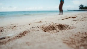 Mnogi bi ga šutnuli nogom - kamen pronađen na plaži prodaje se za oko 12.000 evra