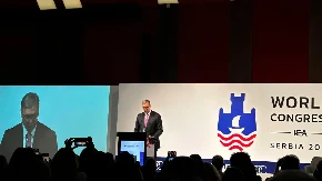 Vučić: "Male i srednje zemlje uspevaju kada su otvorene i sarađuju sa svetom"