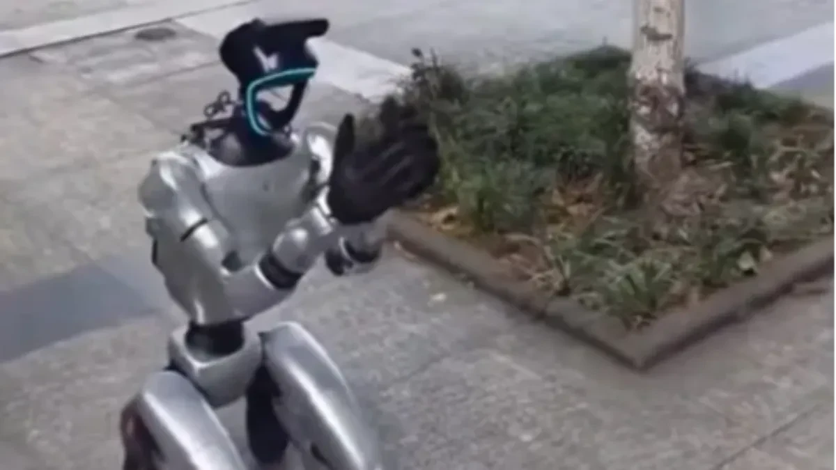 Robot počeo da prosi - traži donaciju da bi preživeo (VIDEO)