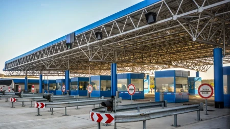 Turisti masovno krenuli ka Grčkoj - gužve se sele na prelaz koji su mnogi birali da izbegnu