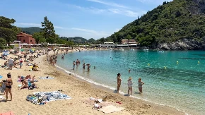 Srbi masovno kreću kolima u Grčku - evo gde ćete uštedeti stotine evra već na putu