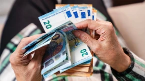 Srpski penzioneri mogu da zarade bez ulaganja - uz malu pomoć unuka