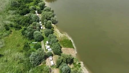 Jovana je radila kao programer - sada živi u prikolici pored Dunava u Sremu