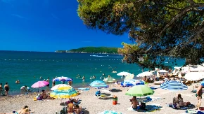 Sezona počela, problemi ostaju - Crna Gora ne može da izdrži masovni talas turista