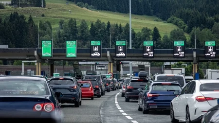 Putujete kolima u Evropu? Od sutra na jednom mestu kupujete vinjete za 9 zemalja