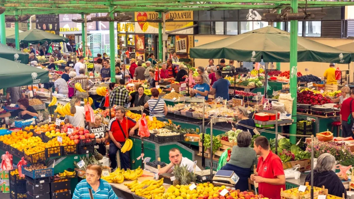 Trešnje, breskve, kajsije...voće konačno po nižim cenama na srpskim pijacama