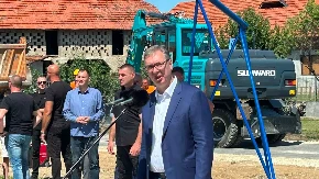 Vučić o razvoju Srbije: "Nije dovoljno ulagati samo u velike gradove, moramo pomoći siromašnijim mestima"