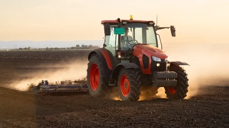 Posle 80 godina gase proizvodnju - legendarni proizvođač traktora seli fabrike