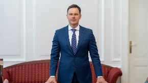 Stiže novac građanima srbije - Mali otkrio ko ima pravo na isplatu iz Akcionarskog fonda