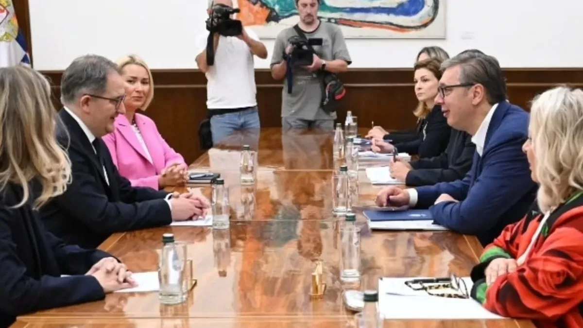 Stižu novi projekti za Srbiju - EBRD i Vučić o ulaganjima u energetiku i infrastrukturu