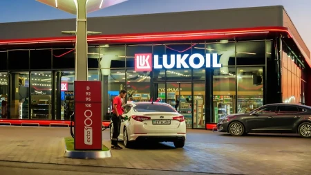 Lukoil dobio još vremena - SAD produžile rok za prodaju milijardi evra vredne imovine