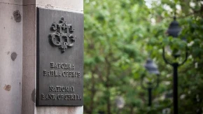 Može li veštačka inteligencija da odlučuje o vašem novcu? NBS dala jasan odgovor
