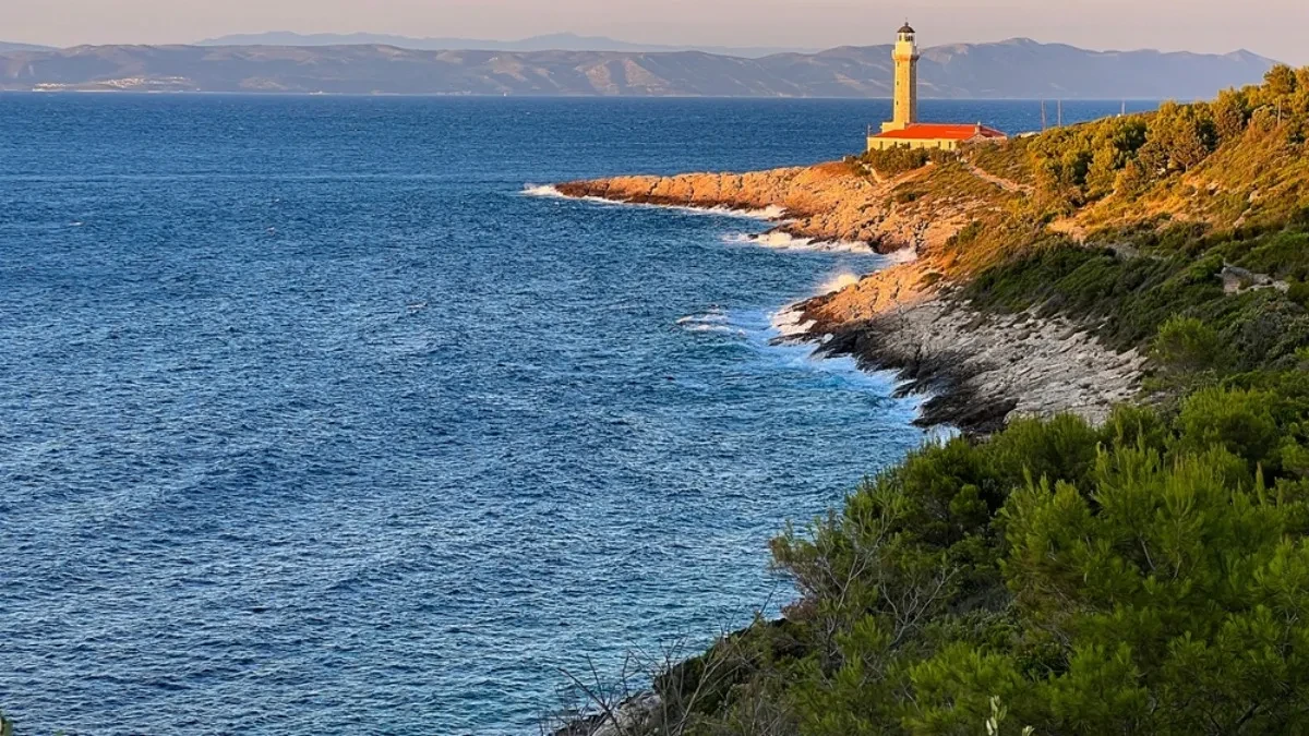 Nekad zabranjeno hrvatsko ostrvo danas je magnet za turiste - više od 50 godina bilo je vojna tajna
