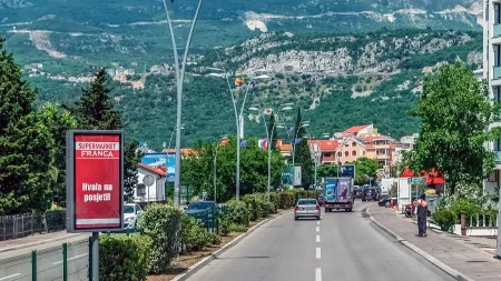 Upozorenje za sve koji letuju u Crnoj Gori - dronovi snimaju prekršaje u saobraćaju