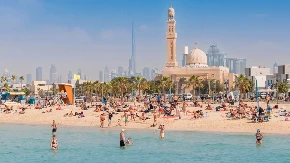 Mole turiste da im se vrate - nude oko 700 evra samo da dođu posle udara na imidž luksuznog raja