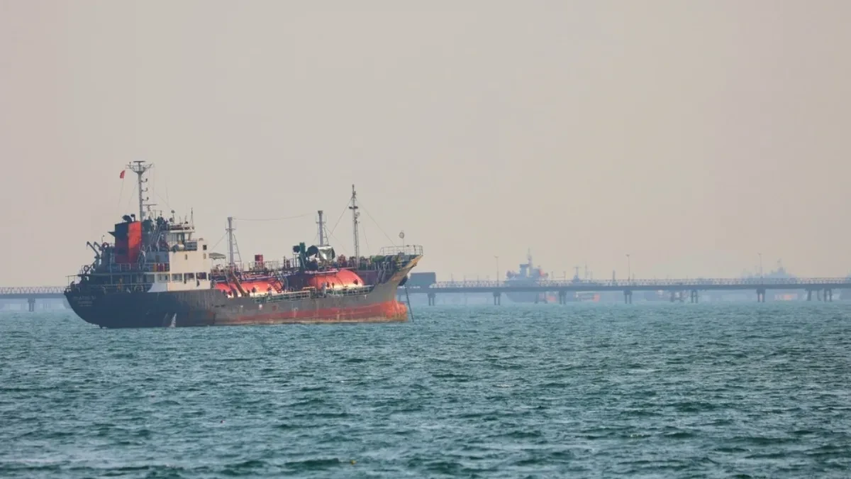 Iran odbio plan za Ormuski moreuz - propali pregovori, nafta odmah poskupela