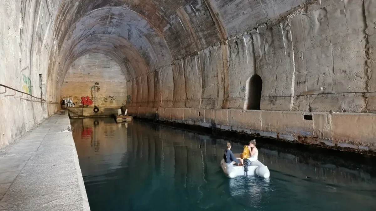 Zabranjeno za strance do kraja 80-ih, danas je turistički hit - ostrvo koje krije 38 vojnih objekata