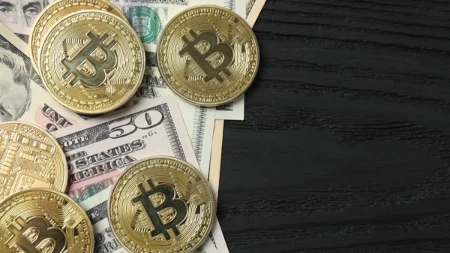 Bitkoin ispod 56.000 evra, itirijum u minusu